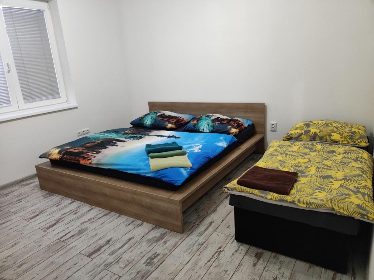 Royal House Trencin Villa Luaran gambar