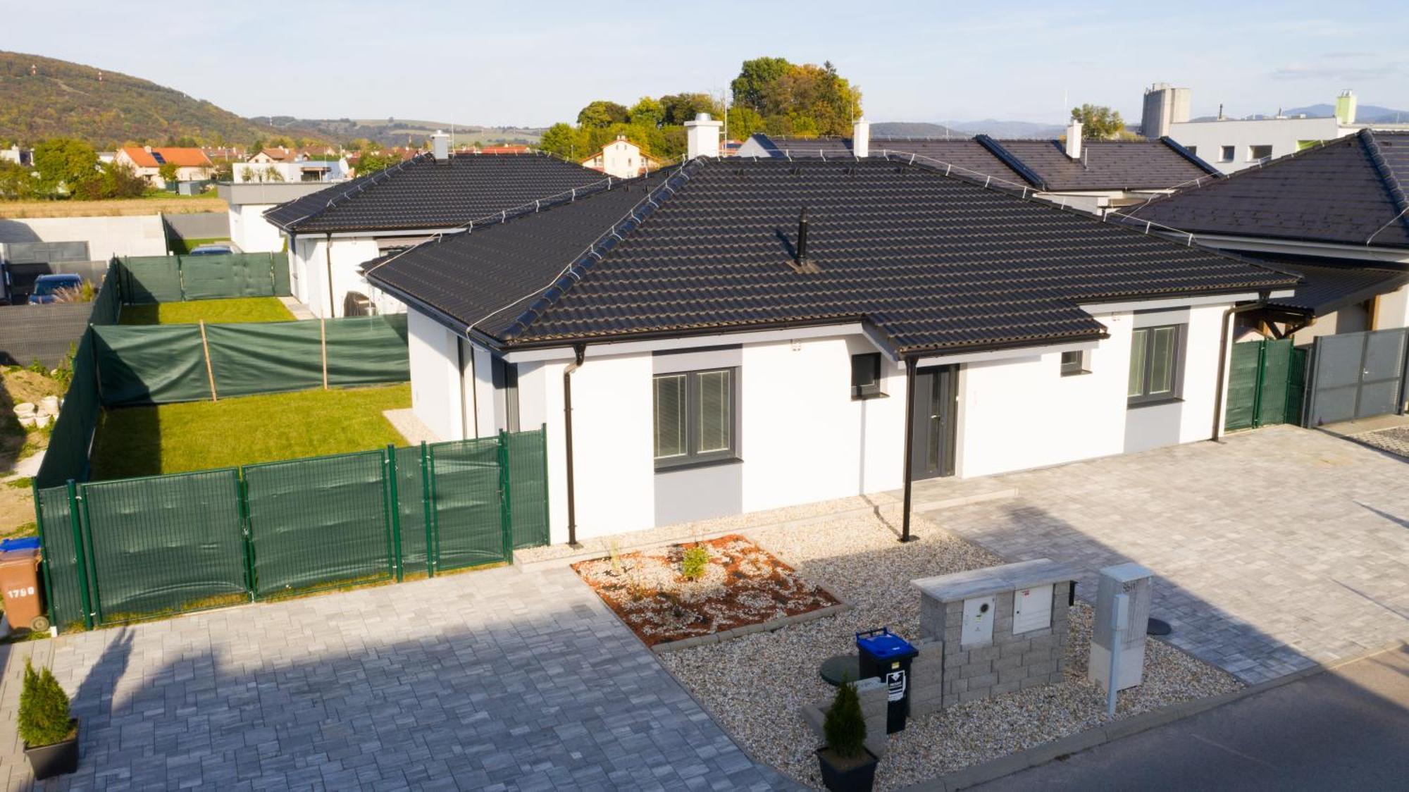 Royal House Trencin Villa Luaran gambar
